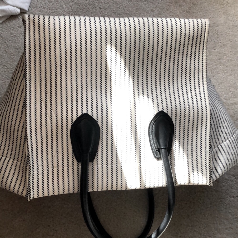 ⭐️Authentic Rare Celine Phantom luggage tote ✨… - Picture 9 of 15